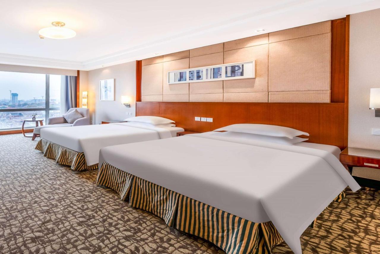 Ramada Beijing North Hotel Changping Buitenkant foto