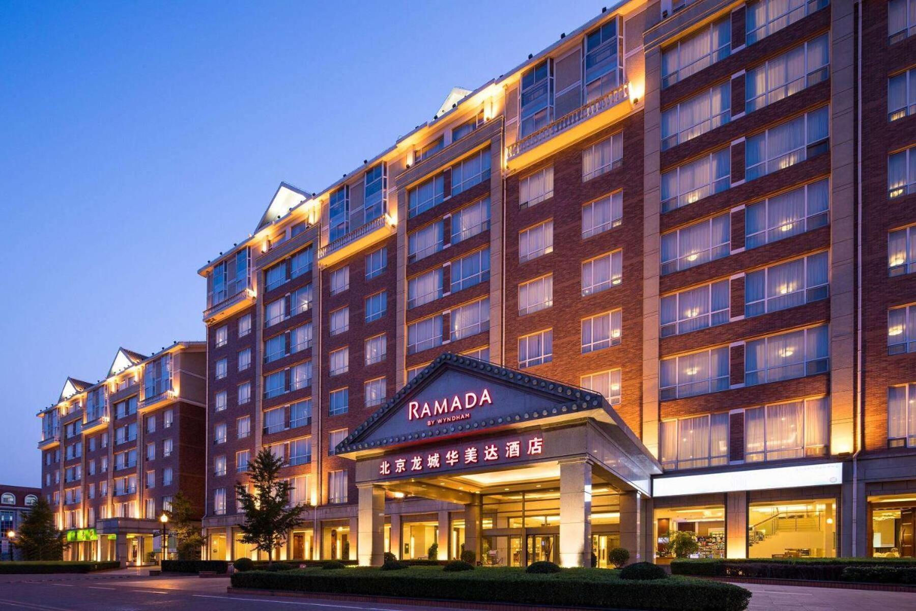 Ramada Beijing North Hotel Changping Buitenkant foto