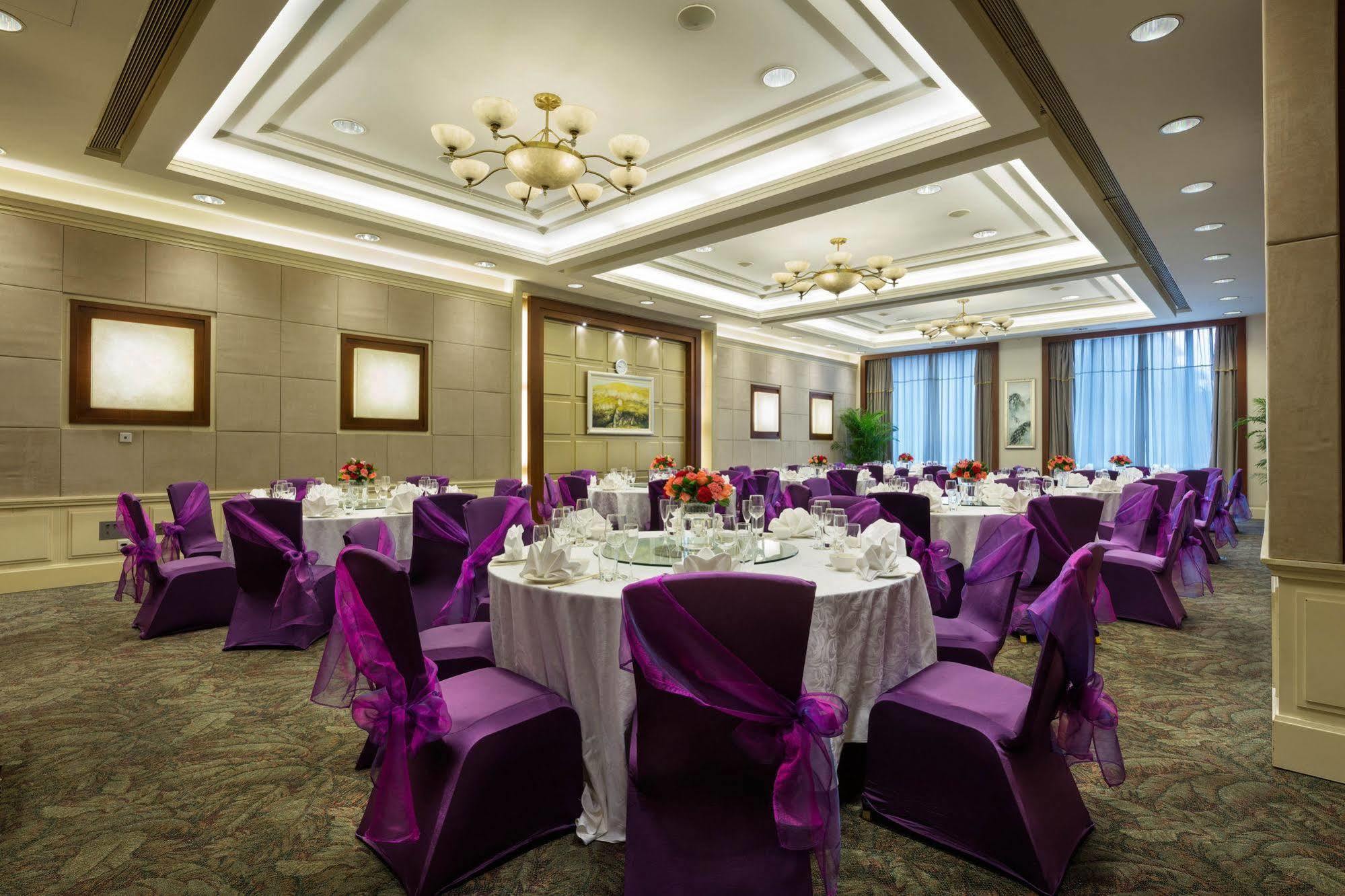 Ramada Beijing North Hotel Changping Buitenkant foto